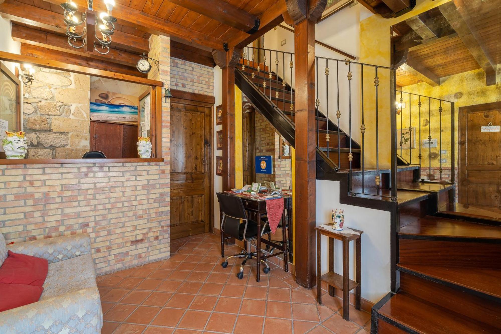 Elsa D'Ortigia - I Tre Archi Otel Siraküza Dış mekan fotoğraf