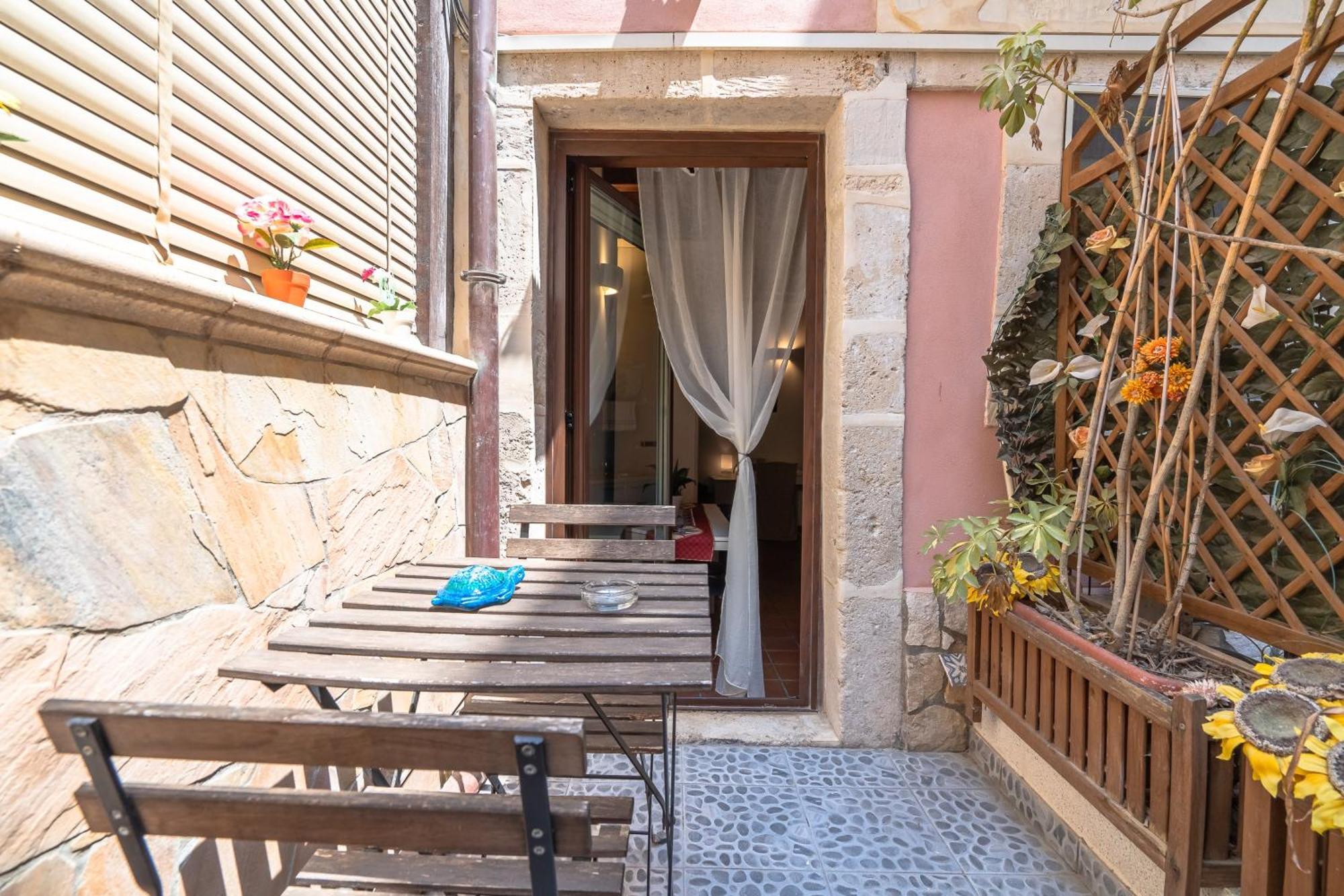 Elsa D'Ortigia - I Tre Archi Otel Siraküza Dış mekan fotoğraf