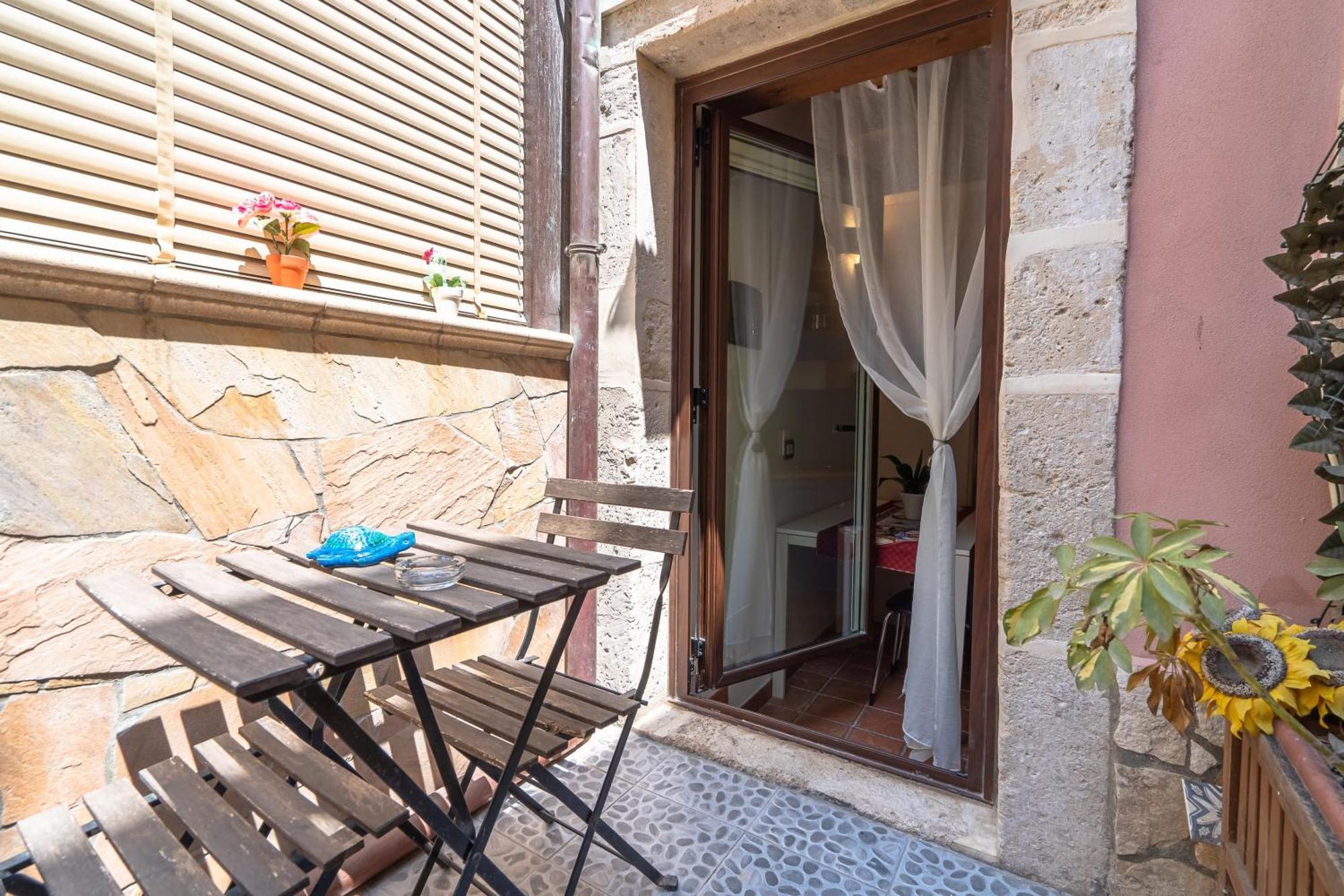 Elsa D'Ortigia - I Tre Archi Otel Siraküza Dış mekan fotoğraf