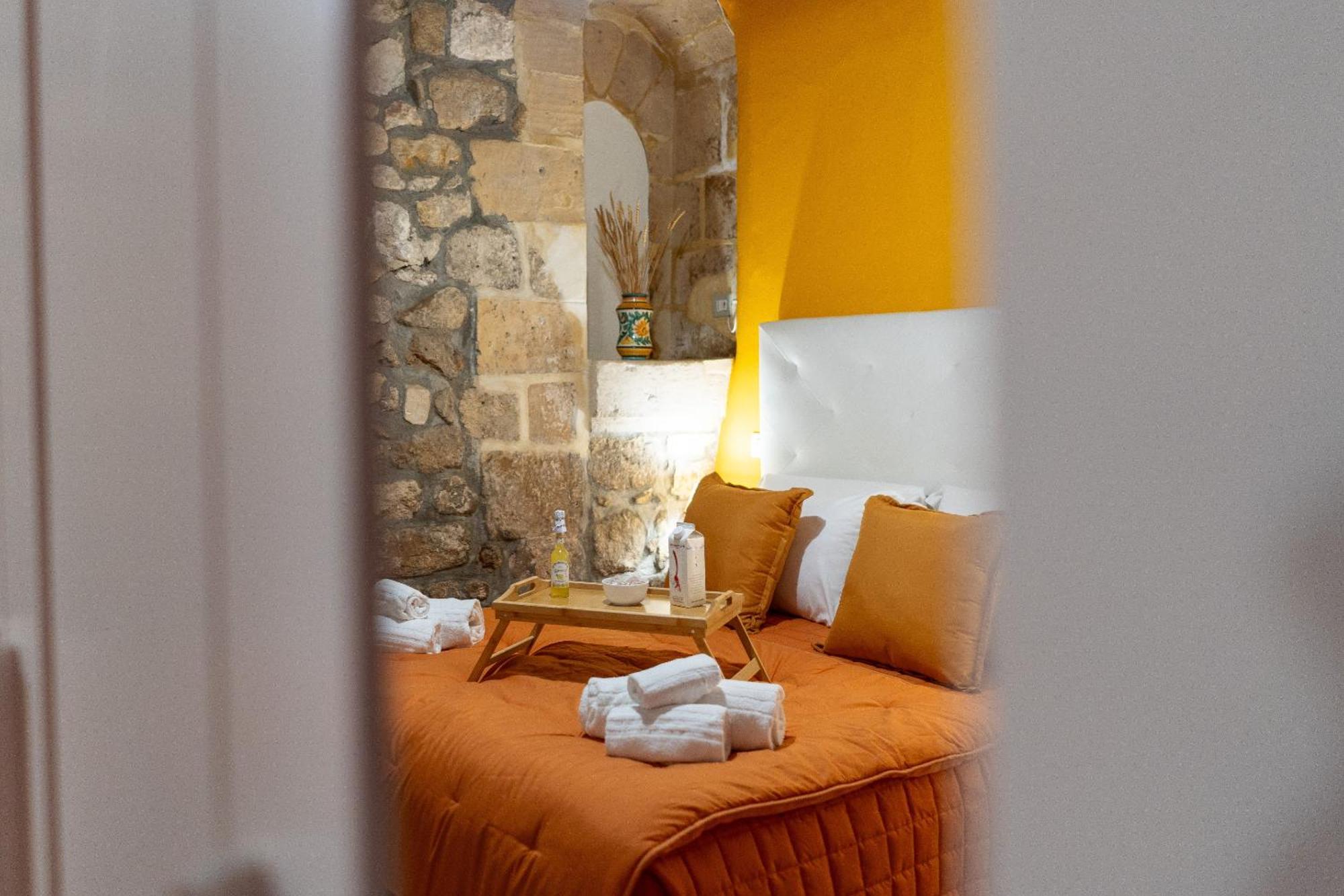 Elsa D'Ortigia - I Tre Archi Otel Siraküza Dış mekan fotoğraf